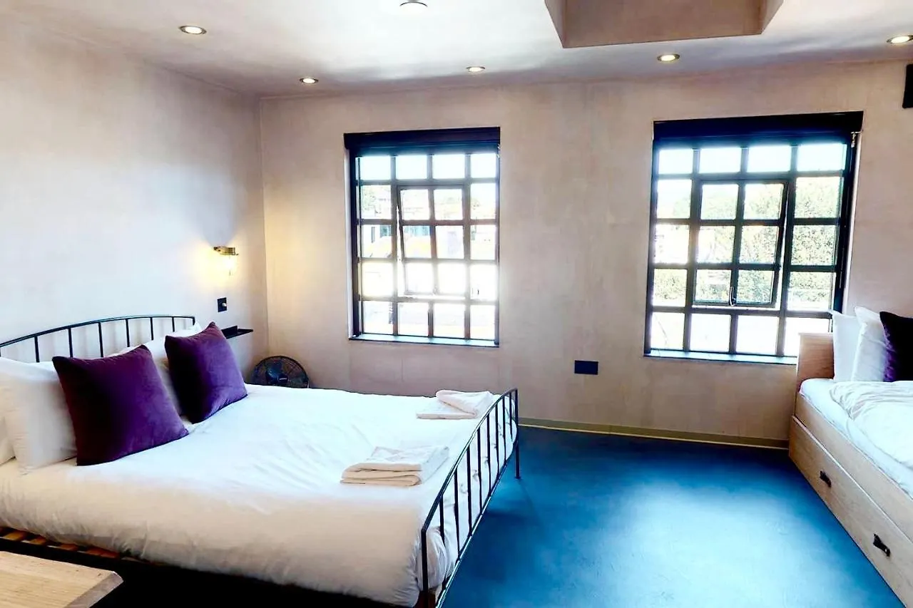 Otto Towers Hotel Brighton